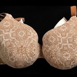 Cacique Elegant Bra in Tan - Back Smoother Lightly Lined Full Coverage 40DD